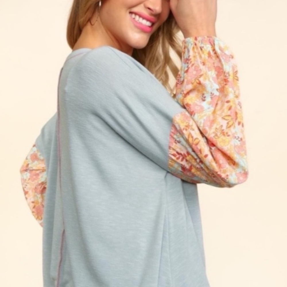 💝Boutique~💐Floral Sleeve French Terry Top💖 - Picture 4 of 5